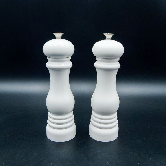Le Creuset Salt And Pepper Grinder Mills White 8.5 Inches Matte & Glossy Pair - Picture 3 of 7